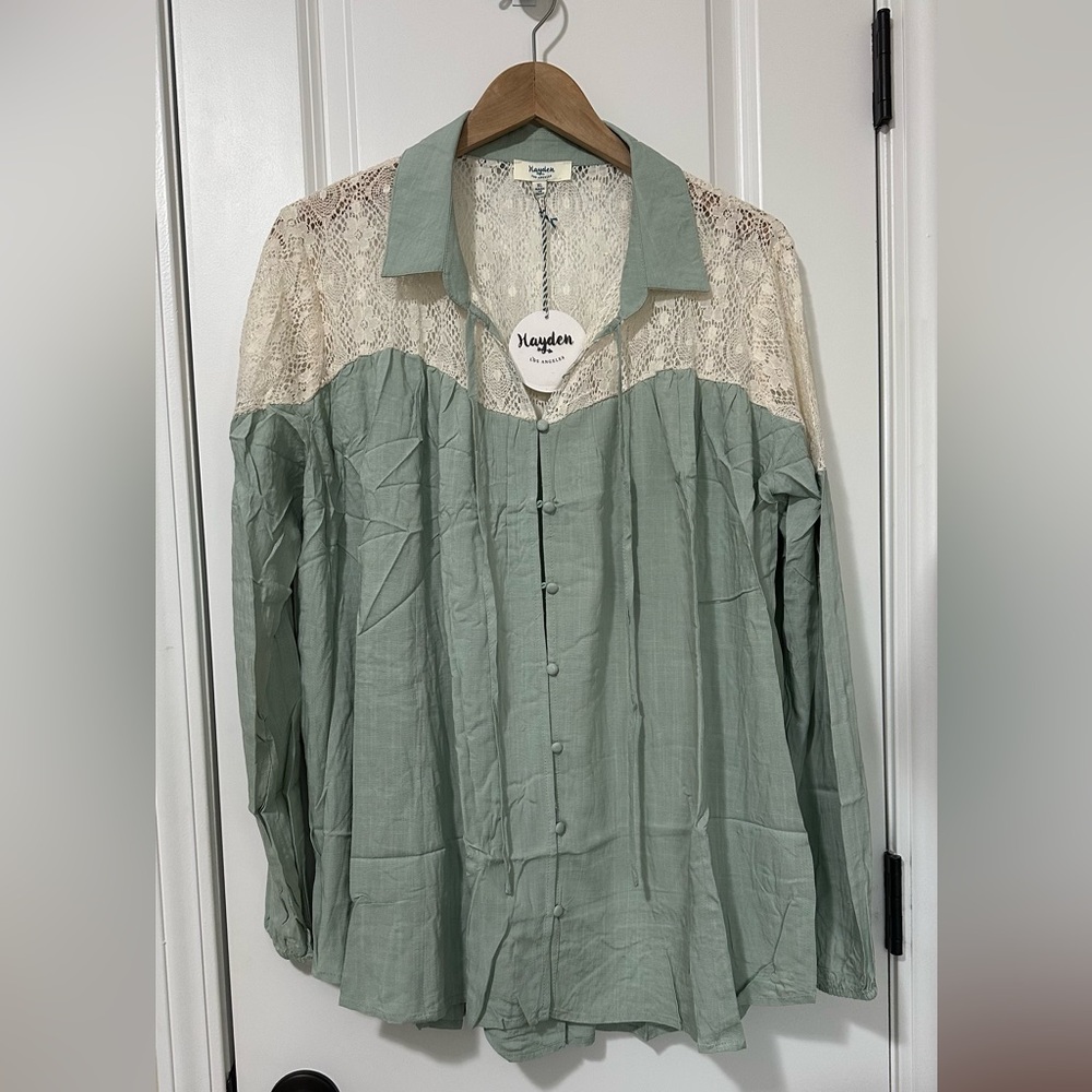 Hayden Los Angeles Women’s Long Sleeve Blouse Size XL Brand New